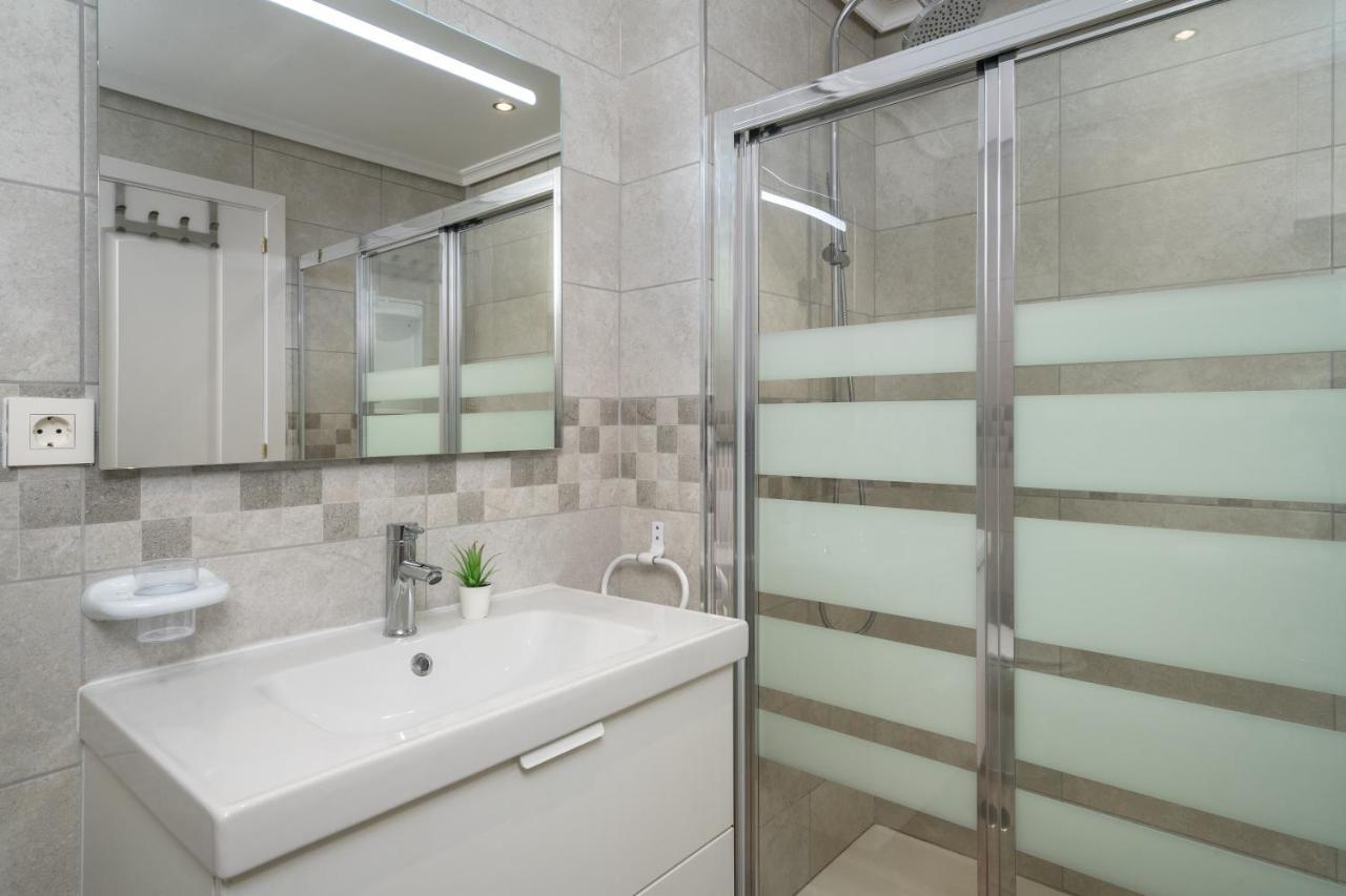 Stunning 3Br Flat Near Beach And Puerto Marina By Costarentals - Ref 150 Benalmádena Exteriör bild